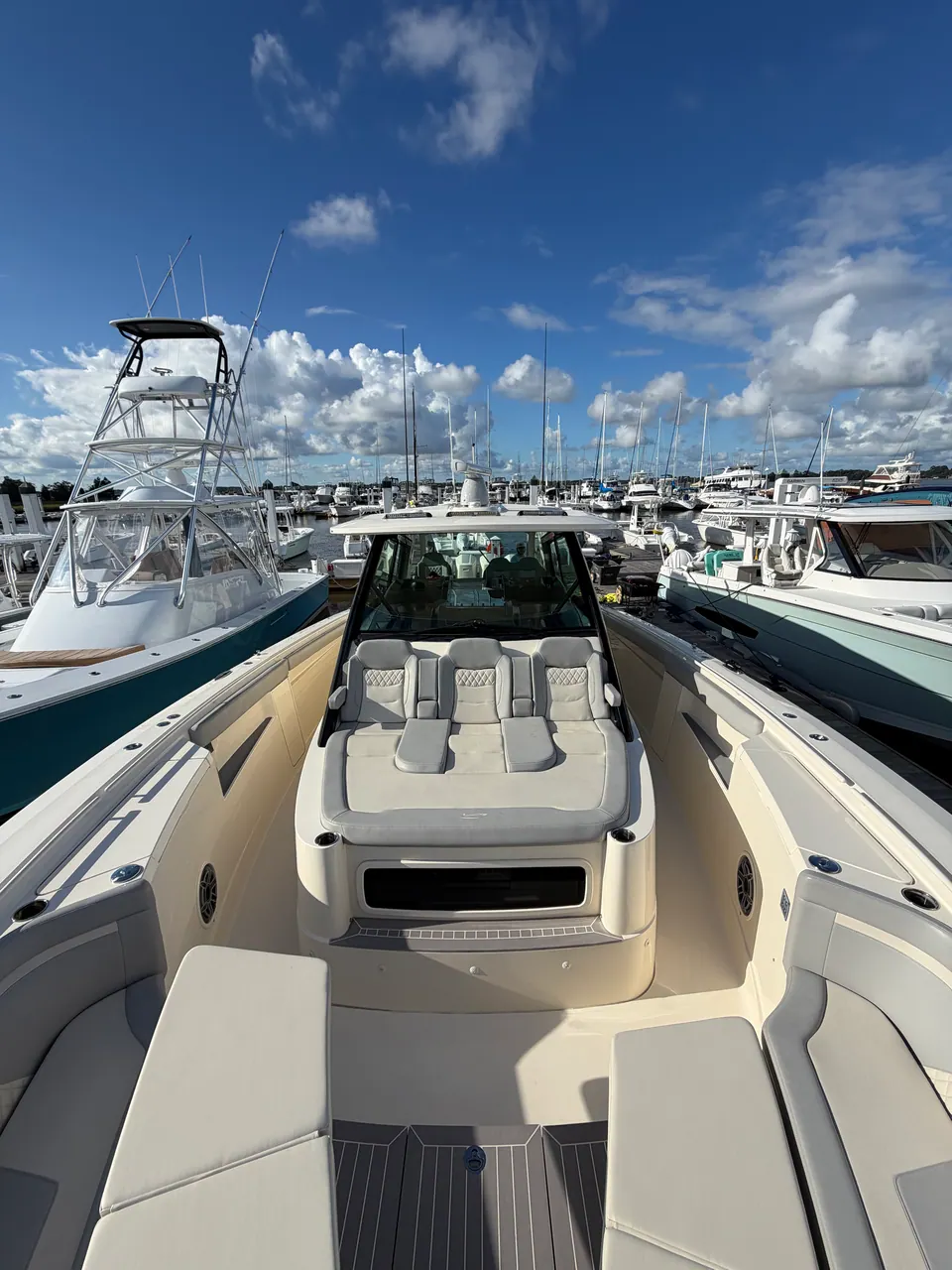 Clean bow seating on a boat at a marina